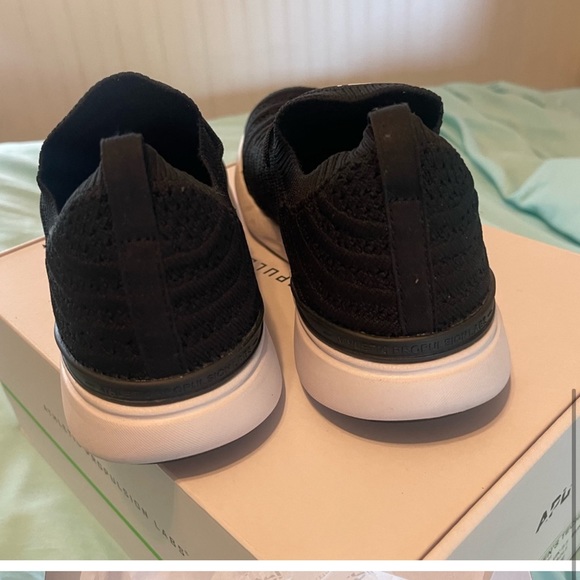 APL Techloom Wave Black White Brand new - Picture 9 of 11